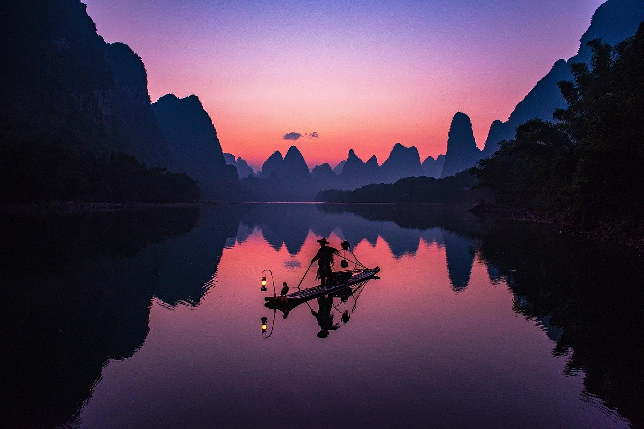 china, atardecer, río Li, Guilin, Li Jiang, Yangshuo, montañas, agua, naturaleza, pesca, pescador