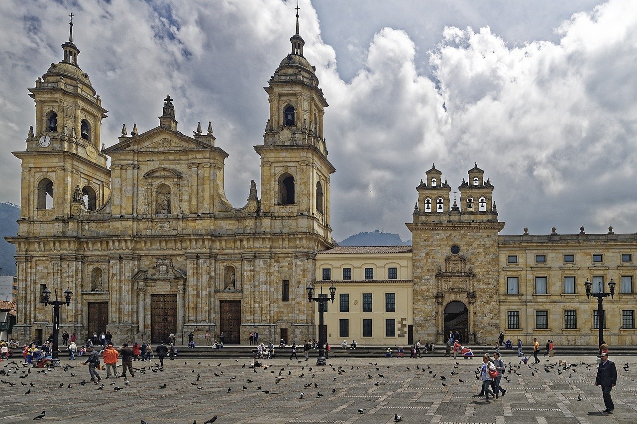 colombia, bogotá, cattedrale, catedral primada de colombia, plaza de bolívar, chiesa, religione, cristianesimo, architettura, città, epoca coloniale, storico, colombia, colombia, colombia, colombia, colombia, bogotá, bogotá