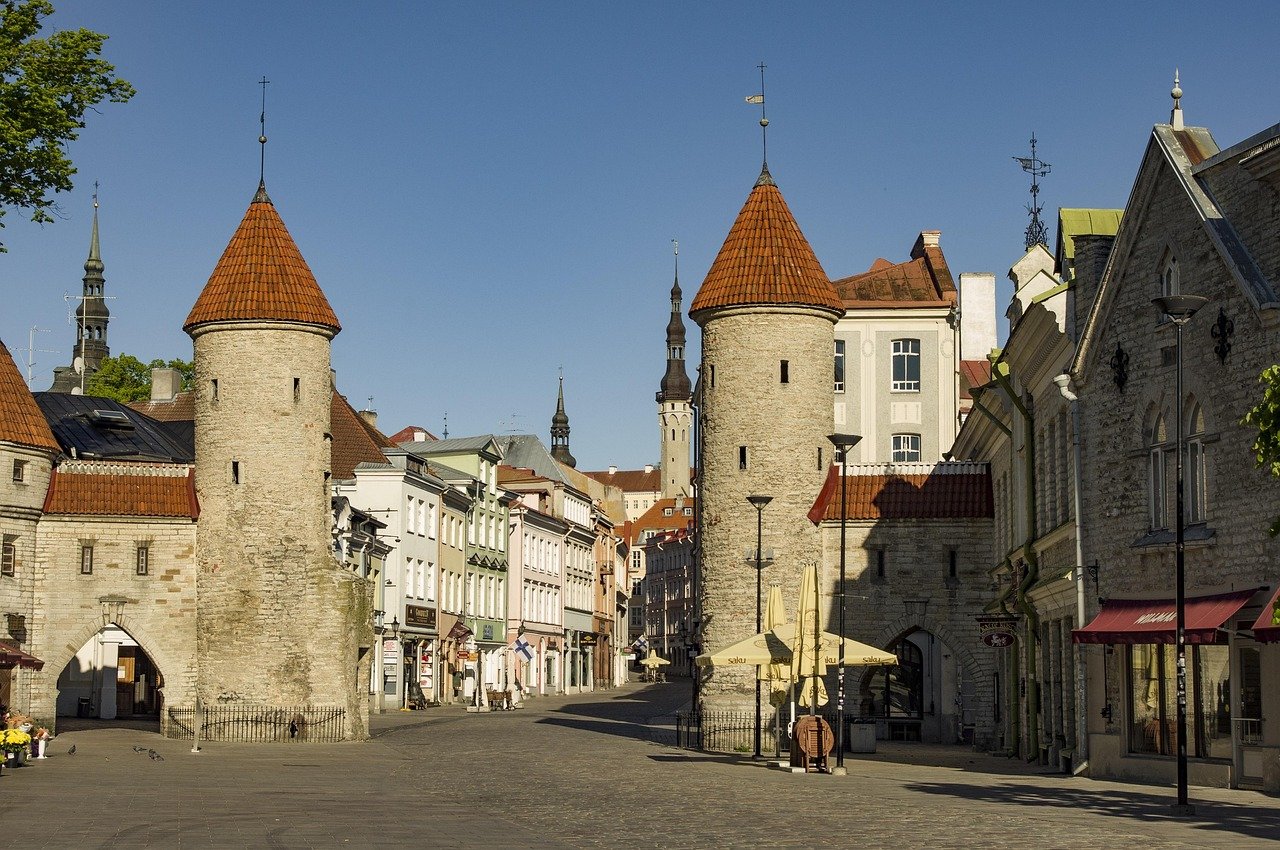 viru gate, tallinn, architecture, old, city, building, estonia, viru, gate, europe, travel, nature, tower, tourist, the culture, sky, ancient, historical, monument, sight, tourism, street