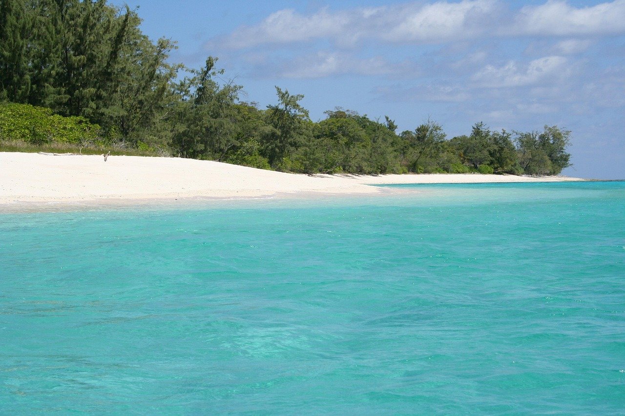 Strand, Urlaub, Timor-Leste, Osttimor, Natur, Jako-Insel, weißer Sand, kristallklares Wasser, Ozean, Meer, blau, Wasser