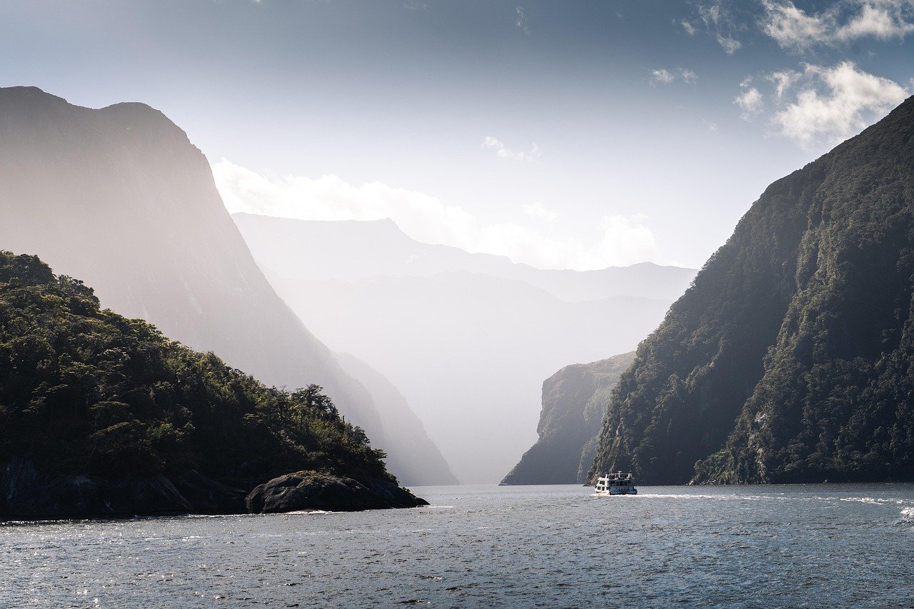 fiordland, traghetto, fiordo, nz, crociera, nave, acqua, mare, natura, mozzafiato, crociera, crociera, nave, nave, nave, nave, nave, mozzafiato
