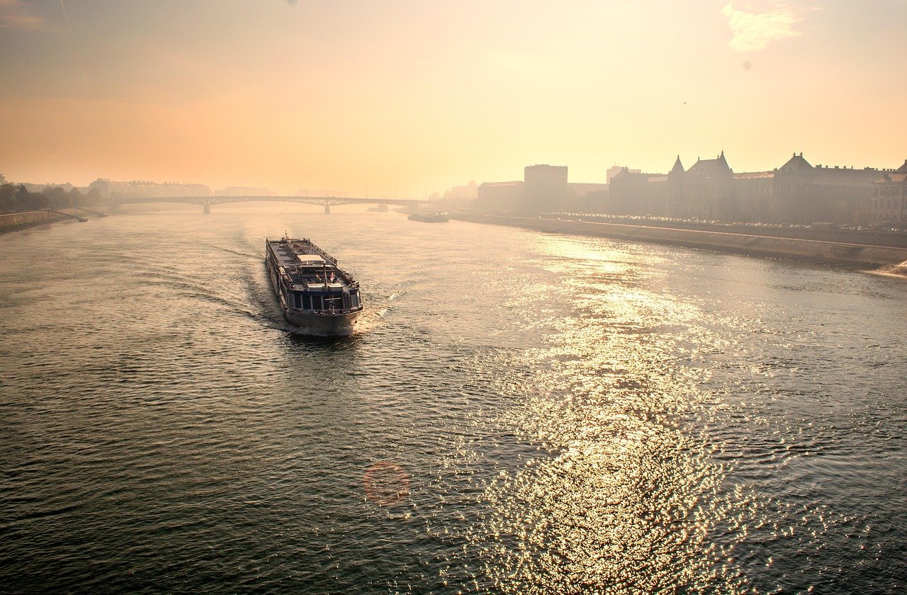 budapest, fiume, natura, traghetto, barca, ungheria, città, urbano, paesaggio urbano, ponte, acqua, turismo, capitale