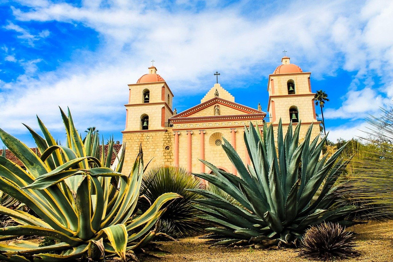 usa, santa barbara, california, barbara, santa, america, uniti, città, viaggio, cielo, architettura, stato, palma, punto di riferimento, contea, costa, edificio, turismo, oceano, nord, spagnolo, governo, panoramico, pacifico, casa, estate, noi, tribunale, bandiera, nazione, simbolo,