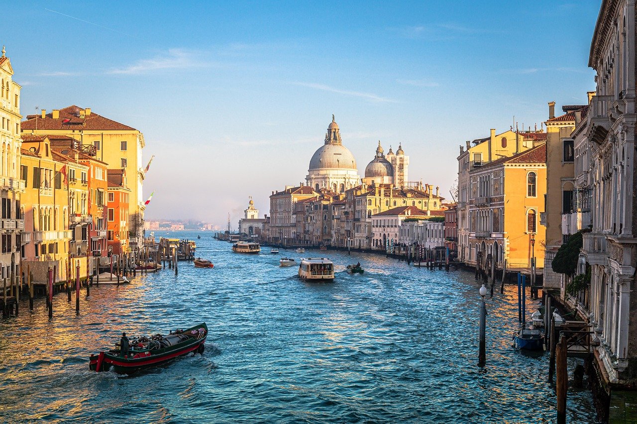 italien venezia, tourisme, hiver, pont en bois, bateau sur la rivière, festival, coucher de soleil, nature, bateau de excursion, mer, navires
