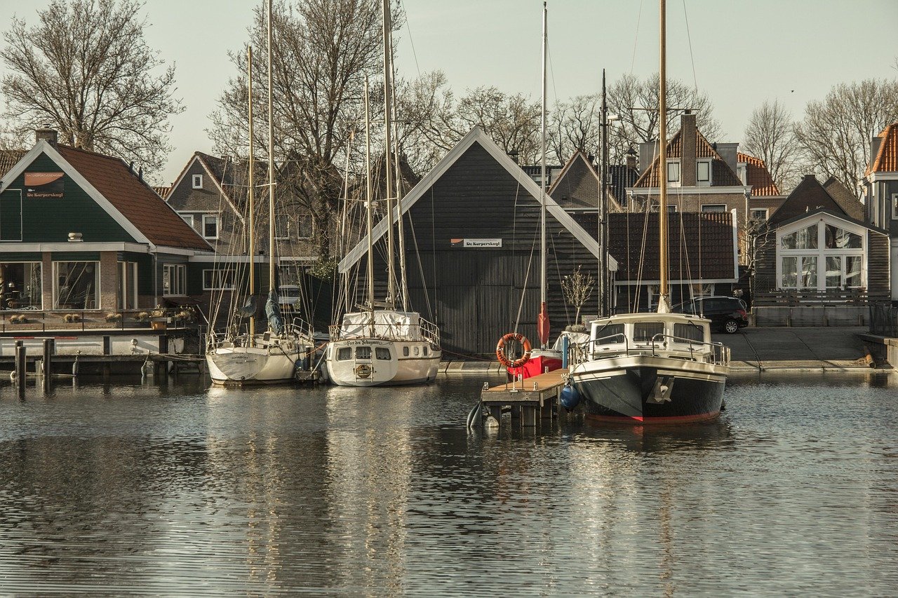 Paesi Bassi, Hoorn, Olanda Settentrionale, imbarcazioni in legno, porto