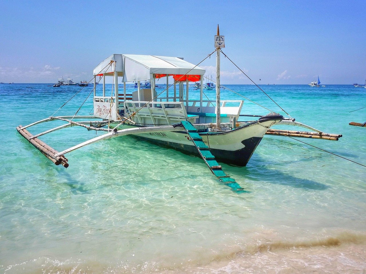 philippines, boracay, plage blanche, plage, mer, mer de Sulu, eau, cristalline, bateau, bôme, traditionnel, nature, vacances, magnifique
