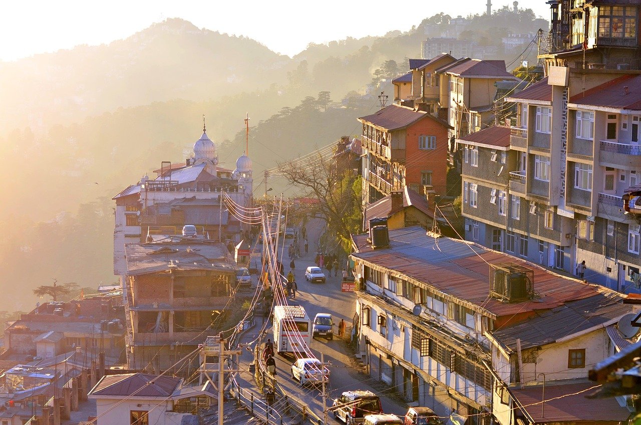 Shimla, Stadt, Berge, Sonnenuntergang, Sonnenaufgang, Gebäude, Häuser, Nebel, Dunst, Ortschaft, urban, Reisen, Tourismus, Himachal Pradesh, Himachal, Natur, Indien