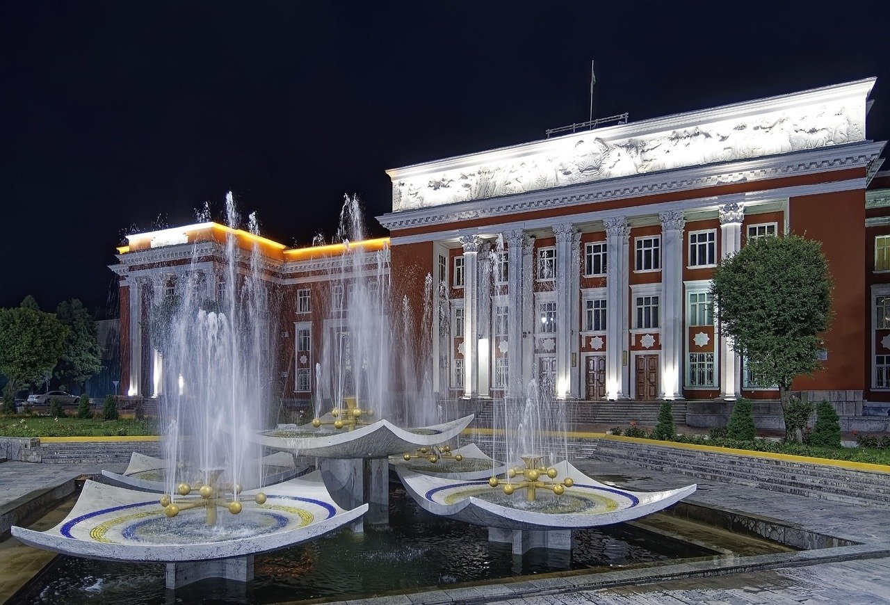 Tadschikistan, Duschanbe, Parlamentsgebäude, Zentralasien, Gebäude, Springbrunnen, Beleuchtung, Nacht, Stadt, Duschanbe, Duschanbe, Duschanbe, Duschanbe, Duschanbe