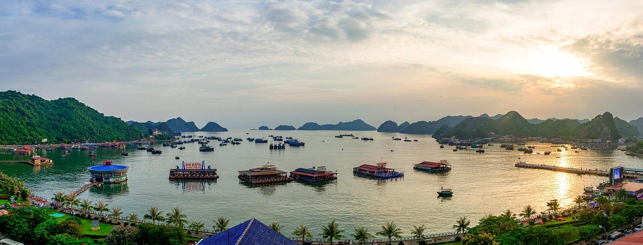 coucher de soleil, baie de Lan Ha, baie d'Halong, paysage, nature, panorama, mer, Vietnam, vue panoramique, destination touristique