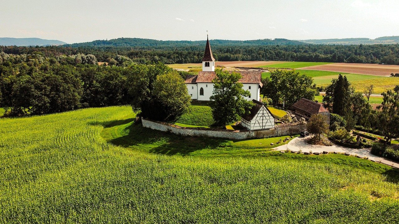 Kirche, Dorf, Felder, Landschaft, Kirchturm, Kirchturmspitze, St. Michael, Gebäude, historisch, Landschaft, Bergkirche, Bodensee, Schweiz