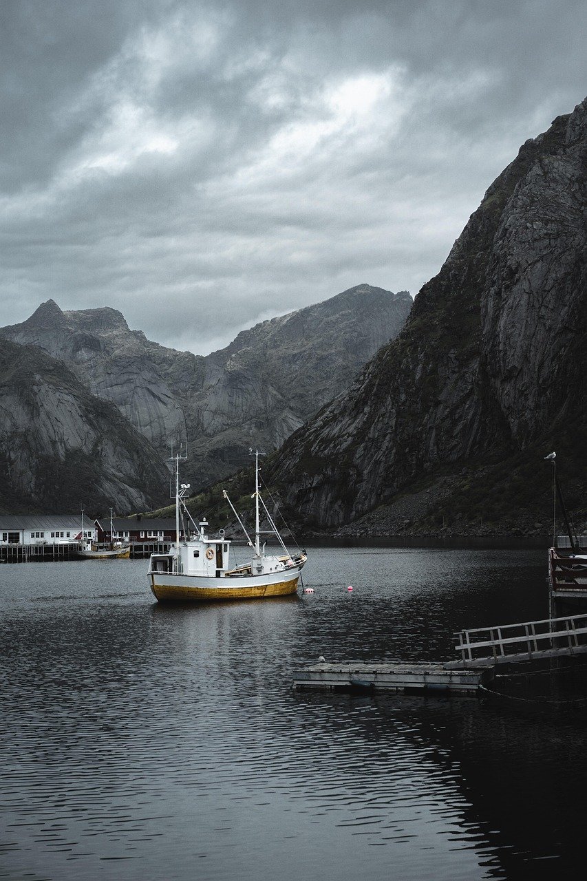 noruega, lofoten, naturaleza, paisaje, cielo, mar, país del norte, agua, escandinavia, fiordo, nubes, barcos, pueblo, cabañas, panorama, casa de madera, aventura, pueblo pesquero, noruega, noruega, noruega, noruega, noruega