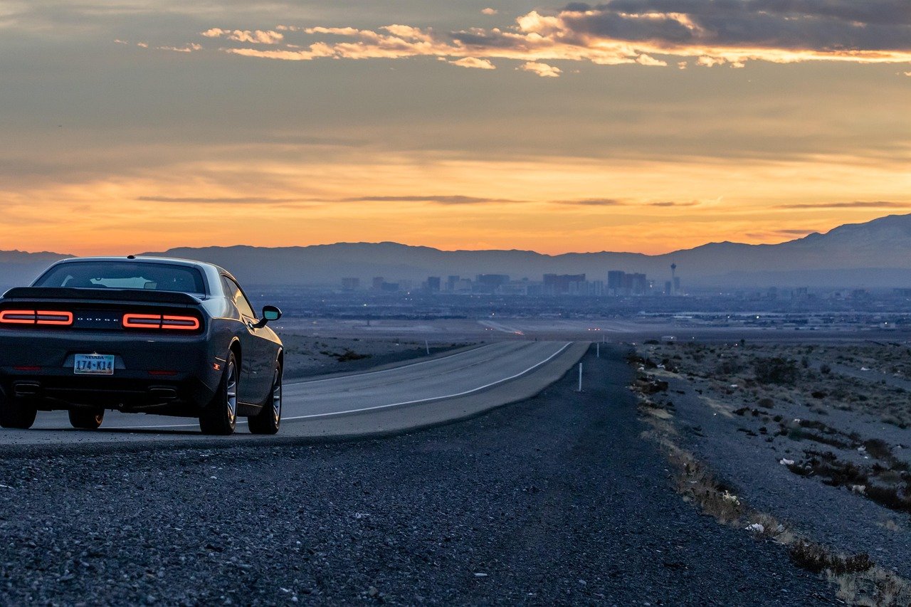 auto, strada, sfondi di auto, viaggio, città, America, Las Vegas, Vegas, Nevada, turismo, skyline, veicolo, automobile