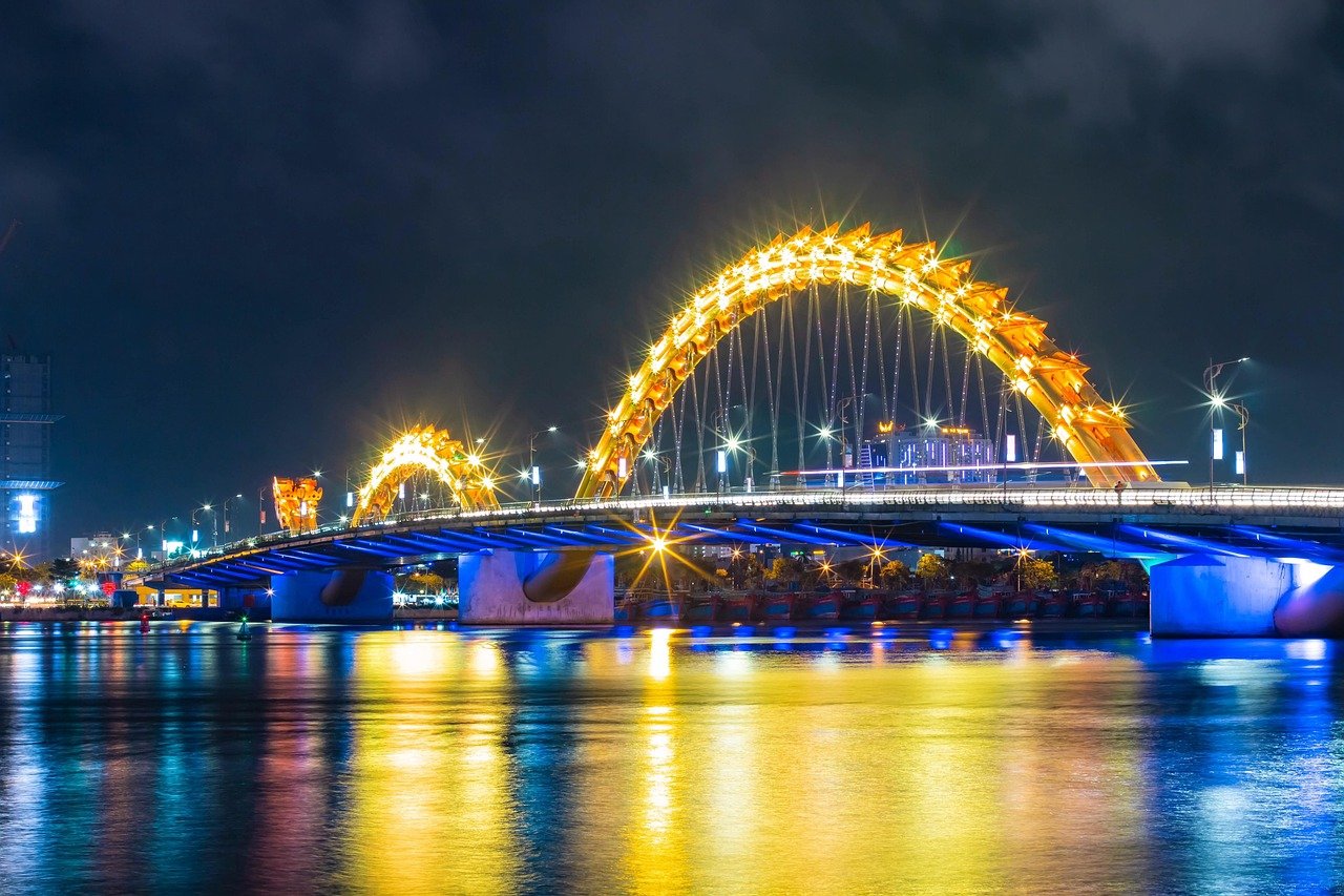 fiume, natura, ponte, notte, sera, illuminato, luci, acqua, paesaggio, ponte ad arco, ponte del drago, fiume Hàn, Da Nang, Vietnam