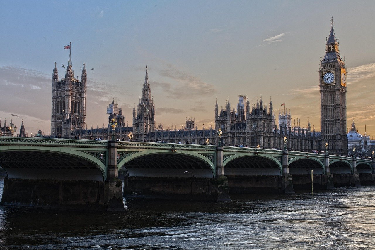 saray, londra, parlamento, big ben, ingiltere, thames nehri, westminster sarayı, binalar, mimari, şehir, silüet, saat kulesi, köprü, nehir, westminster, kule, ingiliz, seyahat, birleşik krallık, thames, saat, simge yapı, kentsel, tarih, başkent, turizm, tarihi