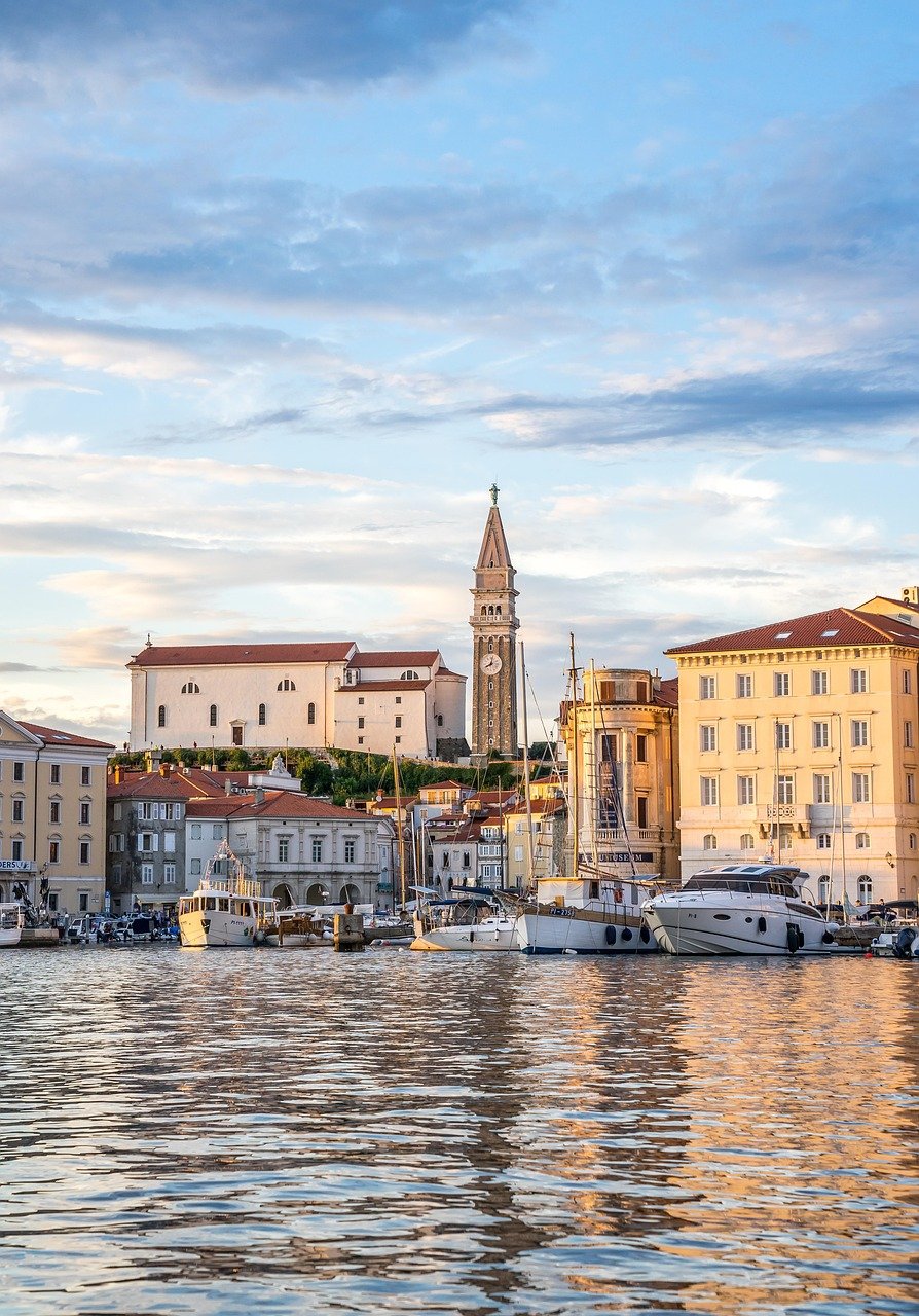 piran, slovénie, ville, urbain, europe, vacances, été, vacances d'été, tourisme, adriatique, istrie, côte, emplacement côtier, ville côtière, nature, côte adriatique, centre historique, riviera, méditerranée, vacances, centre historique