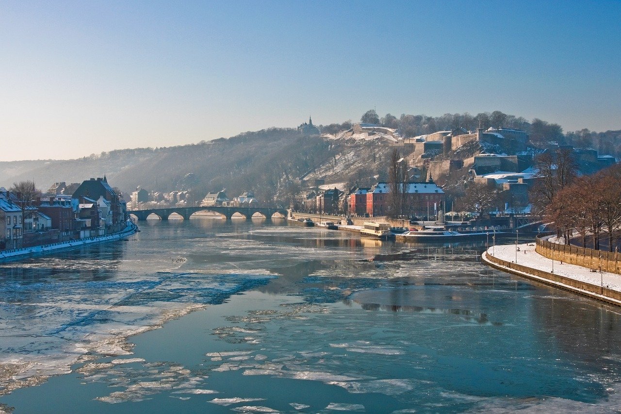 namur, belgien, fluss, landschaft, natur, maas, stadt, brücke, reisen, winter, eis, zitadelle, wasser