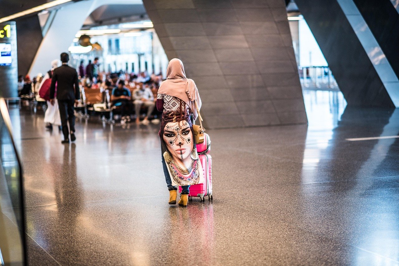 femme, doha, qatar, arabe, coloré, aéroport, aéroport international Hamad, doha, qatar, qatar, qatar, qatar, qatar